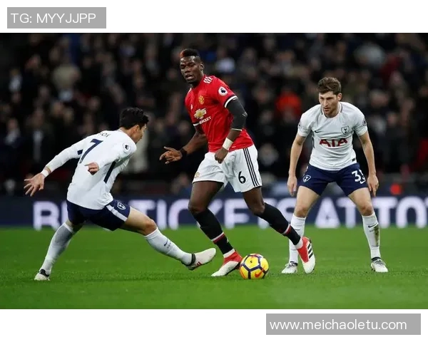 英超联赛举行第三轮比赛:曼联惨遭惨败,穆里尼奥遇危机